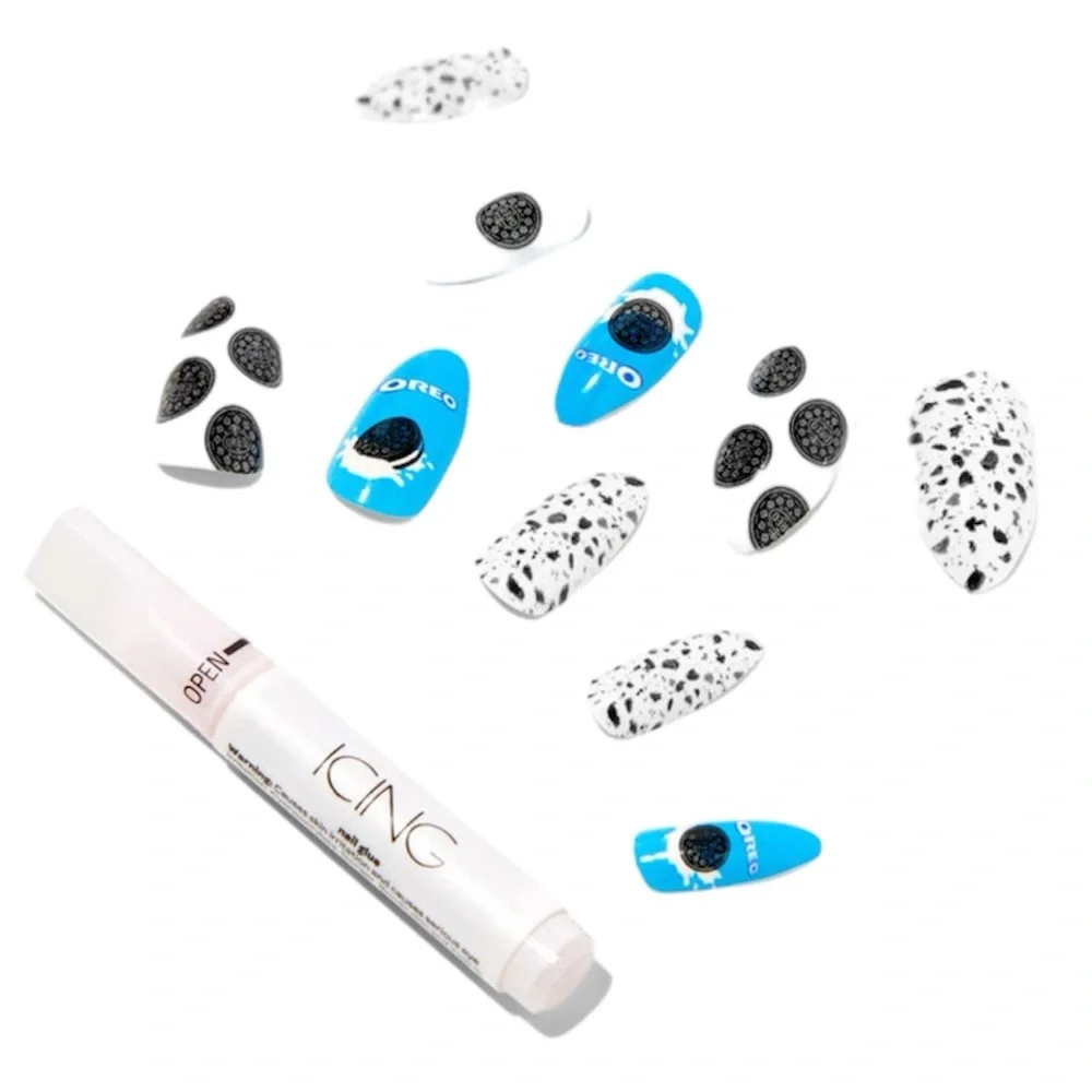 Oreo Cookies Stiletto Vegan Faux Nail Set - 24 Pack - NWT
